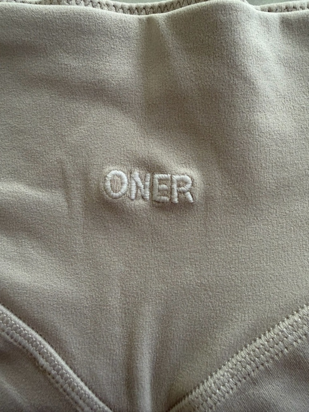 Oner Active Soft Motion HIGH WAISTED SHORTS 6" WITH WHITE LOGO Sand Size S - Picture 7 of 7